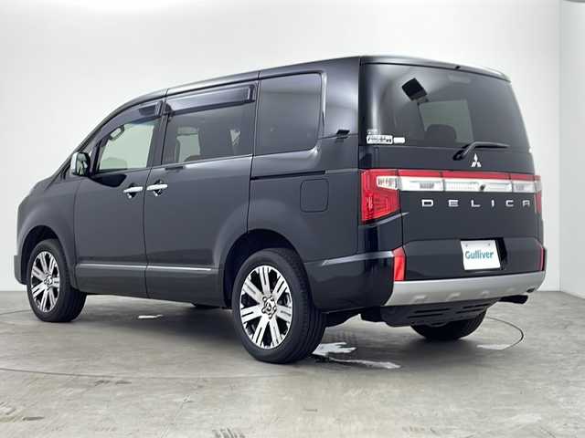 三菱 デリカＤ：５ P 福井県 2023(令5)年 0.7万km アメジストブラック 純正10.1型ナビ/アラウンドビューモニター/フルセグ/ETC/ドライブレコーダー/e-Assist/・衝突軽減ブレーキ/・車線逸脱警報システム/・後側方車両検知警報システム/・誤発進抑制機能/・レーダークルーズコントロール/・オートマチックハイビーム/シートヒーター/パワーシート/ステアリングヒーター/両側パワースライドドア/パワーバックドア/パドルシフト/アイドリングストップ