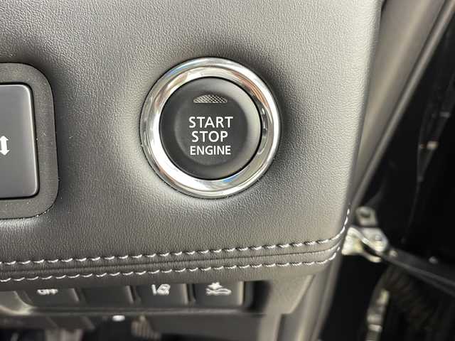 三菱 デリカＤ：５ P 福井県 2023(令5)年 0.7万km アメジストブラック 純正10.1型ナビ/アラウンドビューモニター/フルセグ/ETC/ドライブレコーダー/e-Assist/・衝突軽減ブレーキ/・車線逸脱警報システム/・後側方車両検知警報システム/・誤発進抑制機能/・レーダークルーズコントロール/・オートマチックハイビーム/シートヒーター/パワーシート/ステアリングヒーター/両側パワースライドドア/パワーバックドア/パドルシフト/アイドリングストップ