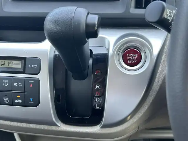 ホンダ Ｎ ＷＧＮ G 大阪府 2018(平30)年 4.1万km プレミアムホワイトパールⅡ ナビ　/Ｂｌｕｅｔｏｏｔｈ　/プッシュスタート　/スマートキー　/オートエアコン　/フロアーマット　/サイドバイザー　/アイドリングストップ