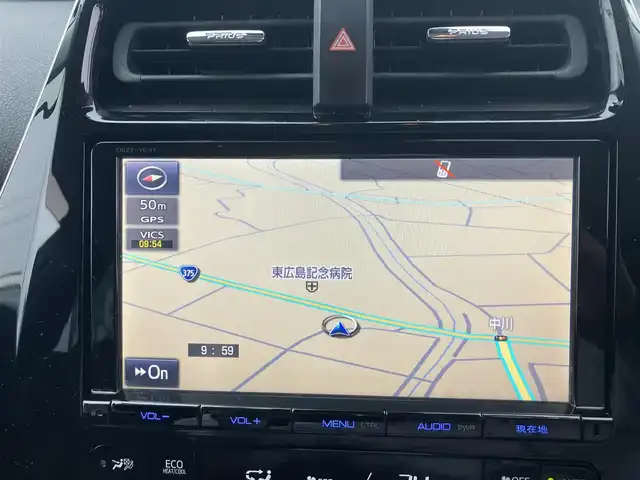 トヨタ プリウス A 広島県 2017(平29)年 11.7万km ホワイトパールクリスタルシャイン 純正ディーラーナビ/フルセグTV/Bluetooth/バックカメラ/セーフティセンス/レーダークルーズ/パーキングアシスト/ヘッドアップディスプレイ/ビルトインETC/LEDヘッドライト/オートライト/新車保証書/取扱説明書/スペアキー