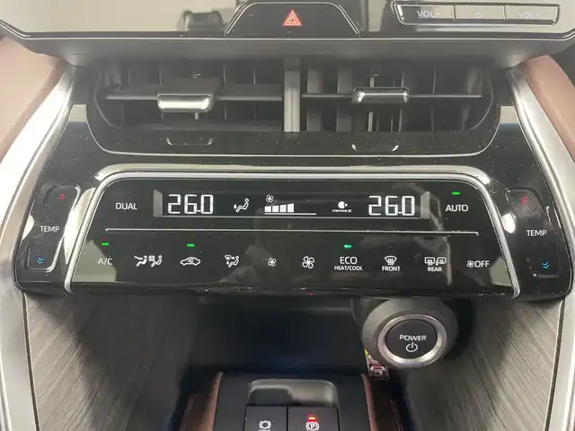 トヨタ ハリアー ハイブリッド Z レザーパッケージ 道央・札幌 2022(令4)年 3.4万km プレシャスブラックパール ・４ＷＤ /トヨタセーフティセンス/・プリクラッシュセーフティ/・レーダークルーズコントロール/・ブラインドスポットモニター/・純正12.3インチディスプレイ/・フルセグ/AppelCarPlay/AndraidAutoBT/・デジタルインナーミラー型前後ドライブレコーダー　/・パノラマミックビューモニター　/・パワーバックドア/・ステアリングスイッチ/・シートヒーター/・パワーシート/メモリシート/・ベンチレーションーシート/・LEDオートライト /  オートハイビーム/・フォグランプ / ビルトインETC２．０/・MTモード付AT / AC１００V電源/・オートリトラミラー/・スマートキー/スペアキー（１本）