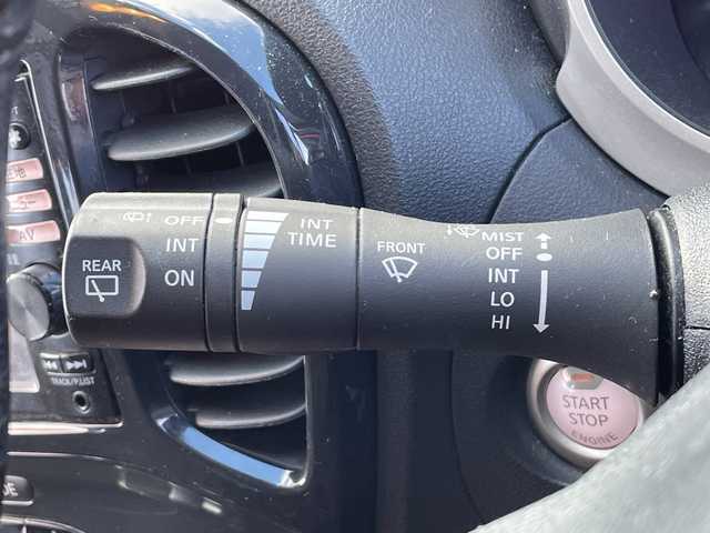 日産 ジューク 15RS タイプV 三重県 2012(平24)年 7.3万km ラディアントレッド 登録時72980km/禁煙車/純正7インチナビ(MP311D-W)/・フルセグ・Bluetooth・CD/DVD・AM/FM・SD/前方ドラレコ/バックカメラ/ETC/プッシュスタート/スマートキー/革巻きステアリング/フォグランプ/AUTOライト/電動格納ミラー/純正スチールホイール積込・サマータイヤ装着