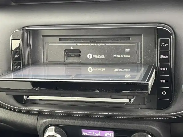 日産 キックス X 熊本県 2020(令2)年 4万km ブリリアントホワイトパール/ピュアブラック 2トーン ワンオーナー　/禁煙車　/純正9インチナビ（ＣＤ・ＤＶＤ・フルセグ・ＢＴ・フルセグ・ipod・SD・ＵＳＢ）/アラウンドビューモニター　/純正前方ドライブレコーダー　/ビルトインＥＴＣ　/レーダークルーズコントロール　/レーンキープアシスト/エマージェンシーブレーキ/側方支援/駐車支援/ふらつき警報/横滑り防止/前後クリアランスソナー/デジタルインナーミラー/ハーフレザーシート/純正フロアマット/純正17インチAW/オートライト/LEDヘッドライト/フォグライト/スマートキー/プッシュスタート/スペアキー1本/保証書/取扱説明書