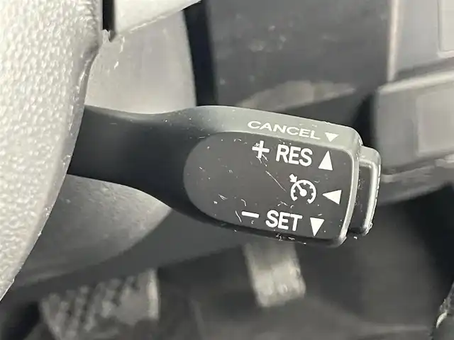 トヨタ ルーミー カスタムG 滋賀県 2020(令2)年 3.5万km ブラックマイカ/マゼンダベリーメタリック 社外ナビ/全方位カメラ/両側パワースライドドア/ドライブレコーダー/コーナーセンサー/後席用ヘッドレストモニターＤ＋Ｎ/前席シートヒーター/クルーズコントロール/ＬＥＤライト/オートハイビーム/レーンキープアシスト/プリクラッシュセーフティー/オートマチックハイビーム/オートライト