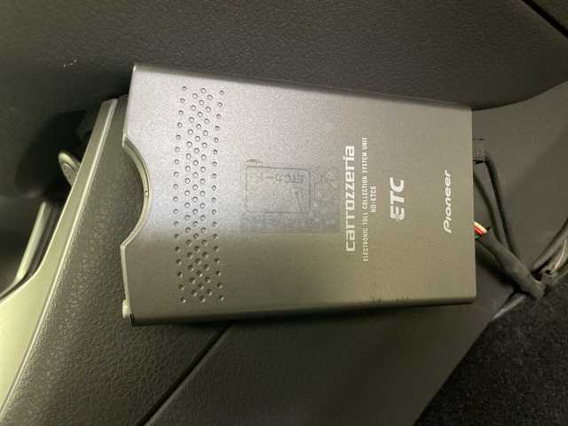 スバル インプレッサ ＷＲＸ STi 道央・札幌 2007(平19)年 13.7万km ダークグレーメタリック ・4WD/・純正エアロ（リア、サイドスポイラー）/・社外マフラー（ノーマル無）/・社外ナビ/・BT&CD/・横滑り防止装置/・SI-DRIVE/・ドライバーズコントロールセンターデフ/・クリフォードセキュリティ/・STI専用ハーフレザーシート/・ETC/・キセノンライト/・プッシュスタート/・スマートキー/・スペアリモコンキー×1/・セキュリティリモコン×1/・保証書/・取扱説明書