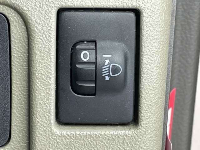 ダイハツ タント X リミテッド 群馬県 2013(平25)年 4.9万km ライトローズマイカメタリック 純正７インチＳＤナビ　バックカメラ　片側パワースライドドア　ベンチシート　ＥＴＣ　積み込みスタッドレスタイヤ　スマートキー　純正フロアマット　盗難防止装置　衝突被害軽減システム　禁煙車