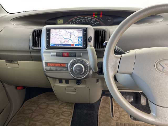 ダイハツ タント X リミテッド 群馬県 2013(平25)年 4.9万km ライトローズマイカメタリック 純正７インチＳＤナビ　バックカメラ　片側パワースライドドア　ベンチシート　ＥＴＣ　積み込みスタッドレスタイヤ　スマートキー　純正フロアマット　盗難防止装置　衝突被害軽減システム　禁煙車