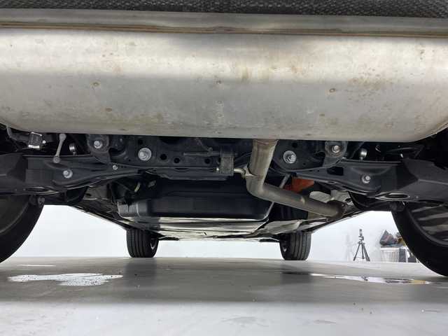 トヨタ ハリアー ハイブリッド Z レザーパッケージ 福岡県 2022(令4)年 3.4万km プレシャスブラックパール 純正12.3インチナビゲーション/フルセグテレビ/AM FM USB AUX BT/パノラマミックビューモニター/デジタルインナーミラー/パノラマルーフ/JBLプレミアムサウンド/LEDヘッドライト/本革レーザーシート/レーダークルーズコントロール/シートヒーター/シートクーラー/純正19インチアルミホイール/ビルトインETC/オートライト/オートマチックハイビーム/コーナーセンサー