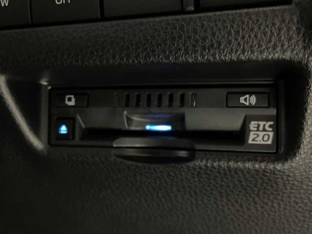 トヨタ ハリアー ハイブリッド Z レザーパッケージ 福岡県 2022(令4)年 3.4万km プレシャスブラックパール 純正12.3インチナビゲーション/フルセグテレビ/AM FM USB AUX BT/パノラマミックビューモニター/デジタルインナーミラー/パノラマルーフ/JBLプレミアムサウンド/LEDヘッドライト/本革レーザーシート/レーダークルーズコントロール/シートヒーター/シートクーラー/純正19インチアルミホイール/ビルトインETC/オートライト/オートマチックハイビーム/コーナーセンサー