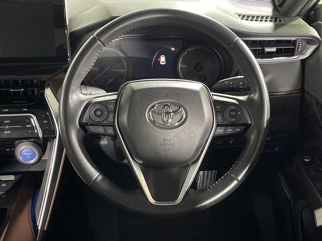 トヨタ ハリアー ハイブリッド Z レザーパッケージ 福岡県 2022(令4)年 3.4万km プレシャスブラックパール 純正12.3インチナビゲーション/フルセグテレビ/AM FM USB AUX BT/パノラマミックビューモニター/デジタルインナーミラー/パノラマルーフ/JBLプレミアムサウンド/LEDヘッドライト/本革レーザーシート/レーダークルーズコントロール/シートヒーター/シートクーラー/純正19インチアルミホイール/ビルトインETC/オートライト/オートマチックハイビーム/コーナーセンサー