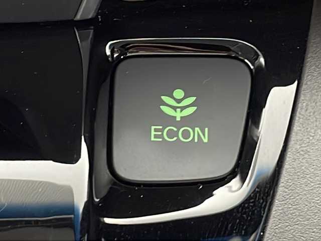 ホンダ フリード ハイブリット G ホンダセンシング 鹿児島県 2021(令3)年 6.5万km クリスタルブラックパール 禁煙車/ホンダセンシング/レーダークルーズコントロール/レーンキープアシスト/衝突軽減ブレーキ/先行車発進警報/標識認識機能/社外ナビ/Bluetooth/CD　/ビルトインETC/バックカメラ/純正フロアマット/両側パワースライドドア/LEDヘッドライト/オートライト/電動格納ミラー/プッシュスタートボタン/スマートキー