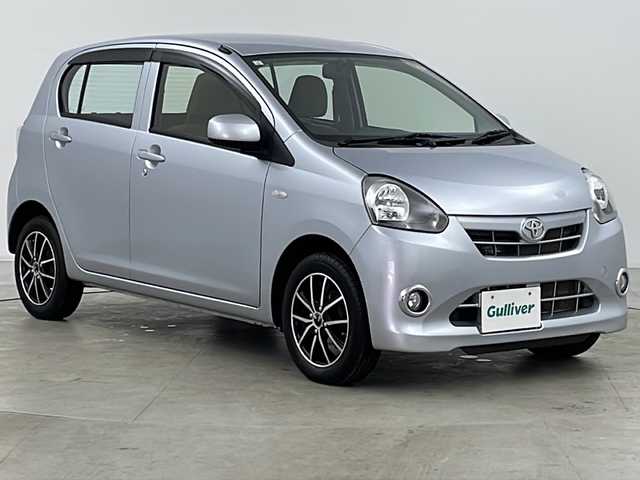 トヨタ ピクシスエポック Xf 道央・札幌 2013(平25)年 3.2万km ブライトシルバーM ・4WD/・社外ナビ＆CD＆DVD＆AM＆FM/・LEDヘッドライト/・ETC/・アイドリングストップ/・横滑り防止装置/・電格ミラー/・リモコンキー/・ドアバイザー/・社外AW付夏タイヤ積載