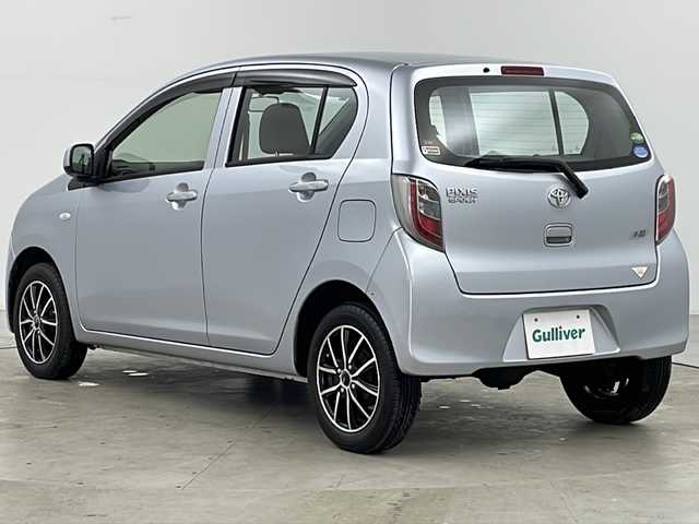トヨタ ピクシスエポック Xf 道央・札幌 2013(平25)年 3.2万km ブライトシルバーM ・4WD/・社外ナビ＆CD＆DVD＆AM＆FM/・LEDヘッドライト/・ETC/・アイドリングストップ/・横滑り防止装置/・電格ミラー/・リモコンキー/・ドアバイザー/・社外AW付夏タイヤ積載