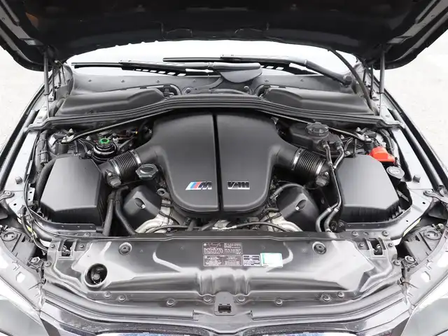ＢＭＷ Ｍ５ 神奈川県 2006(平18)年 5万km サファイアブラックP サンルーフ/２０インチＡＷ/ビルシュタイン/黒革シート　シートヒーター/ミラーＥＴＣ/ＨＩＤ/クルーズコントロール/前後クリアランスソナー/前席パワーシート/キーレス　プッシュスタート/保証書/取説