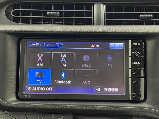 トヨタ アクア L 栃木県 2016(平28)年 6.6万km シルバーM 純正SDナビ/・AM/FM/CD/SD/BT/AUX/ワンセグ/ビルトインETC/電動格納ミラー/オートエアコン/ドアバイザー/ハロゲンヘッドライト/フォグランプ/取扱説明書