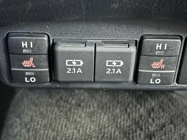 トヨタ シエンタ G クエロ 道央・札幌 2022(令4)年 5万km ブラックマイカ ・4WD/・寒冷地仕様/・トヨタセーフティセンス/・PCS/・LDA/・RSA/・LEDヘッドライト/・オートハイビーム/・オートライト/・両側パワースライドドア/・黒ハーフレザーシート/・シートヒーター（D/N）/・純正SDナビ（NSCN-W68）/　CD/SD/Bt/AUX/ワンセグ/・全方位カメラ/・社外360°ドライブレコーダー/・横滑り防止装置/・ステアリングヒーター/・プッシュスタート/・純正E/Gスターター/・保証書、取説（有）/・スペアキーｘ１