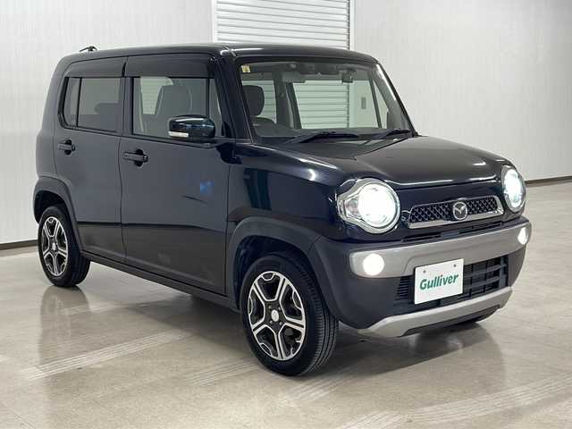 マツダ フレア クロスオーバー XS 熊本県 2017(平29)年 9.9万km ブルーイッシュブラックパール3 社外ＳＤナビ（ＣＤ/ＢＴ/ラジオ/ワンセグ）/バックカメラ/ＥＴＣ/前方ドライブレコーダー/Ｄ・Ｎ席シートヒーター/レーンキープアシスト/横滑り防止装置/衝突軽減システム/ステアリングスイッチ/オートライト/プッシュスタート/スマートキー/純正15インチＡＷ/純正フロアマット