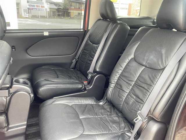 日産 セレナ ハイウェイスター V 福岡県 2018(平30)年 6.8万km マルーンレッド 2トーン アルパインメモリナビ/バックカメラ/アラウンドビューモニター/エマージェンシーブレーキ/クルーズコントロール/ハンズフリーパワースライドドア（助手席側）/LEDヘッドライト/オートライト/ボディ同色電動格納ドアミラー/革巻ステアリングホイール/ステアリングスイッチ/SRSエアバック（運転席/助手席）/インテリジェントキー/プッシュスタート