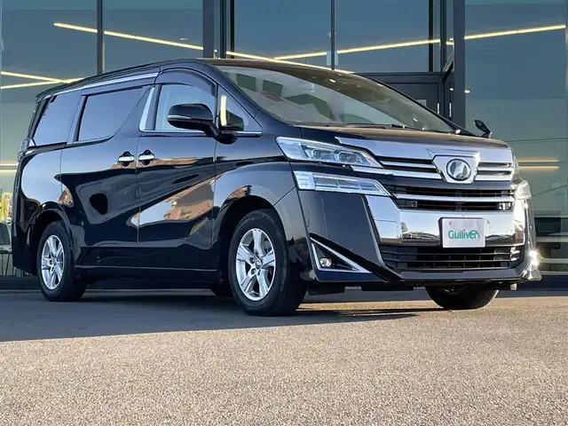 トヨタ ヴェルファイア X 東京都 2019(令1)年 4.6万km ブラック セーフティセンス/プリクラッシュセーフティ/レーントレーシングアシスト/オートハイビーム/クリアランスソナー/レーダークルーズコントロール/純正９インチナビ/バックカメラ/純正１２型フリップダウンモニター/両側パワースライドドア/AC100V電源/LEDヘッドライト/フォグランプ/純正AW/保証書・取説・スペアキー