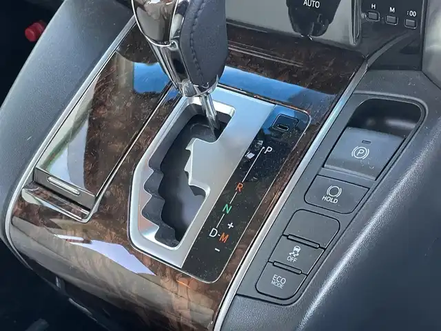 トヨタ ヴェルファイア X 東京都 2019(令1)年 4.6万km ブラック セーフティセンス/プリクラッシュセーフティ/レーントレーシングアシスト/オートハイビーム/クリアランスソナー/レーダークルーズコントロール/純正９インチナビ/バックカメラ/純正１２型フリップダウンモニター/両側パワースライドドア/AC100V電源/LEDヘッドライト/フォグランプ/純正AW/保証書・取説・スペアキー