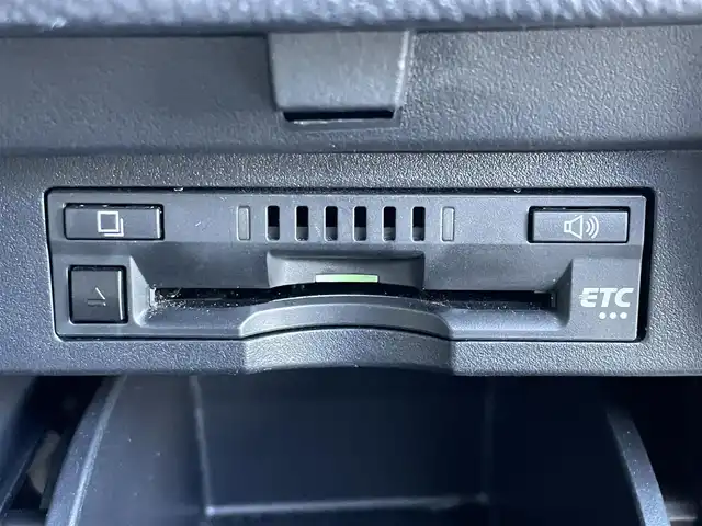 トヨタ ヴェルファイア X 東京都 2019(令1)年 4.6万km ブラック セーフティセンス/プリクラッシュセーフティ/レーントレーシングアシスト/オートハイビーム/クリアランスソナー/レーダークルーズコントロール/純正９インチナビ/バックカメラ/純正１２型フリップダウンモニター/両側パワースライドドア/AC100V電源/LEDヘッドライト/フォグランプ/純正AW/保証書・取説・スペアキー