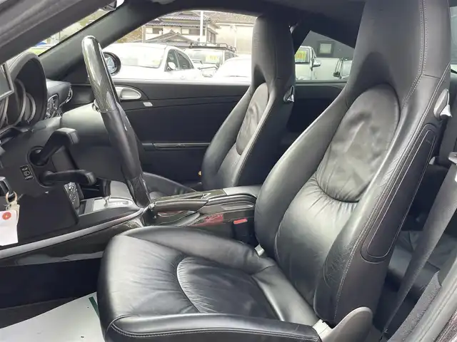 ポルシェ ９１１ ターボ 和歌山県 2007(平19)年 2.8万km 黒 ターボ/スポーツクロノパッケージ/カーボンインテリアトリム/Panasonicナビ/（フルセグTV/HDDMUSIC/CD/DVD/AM/FM/SD-Audio/VTR）/carrozzeria ウーファー/可動式リアウィング/純正20インチAW/スーパーキャットレーダー/記録簿（H19.H21.H22.H24.H25.H26.H28.H30.H31.R2.R4.R6)/純正フロアマット/シートヒーター　D/N/レザーシート/スペアキー×１/保証書/取扱説明書