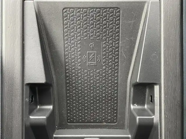 日産 アリア B6 兵庫県 2022(令4)年 3.6万km パール 純正ナビ/フルセグ/Bluetooth/アップルカープレイ/サンルーフ/BOSEサウンドシステム/レザーシート/パワーシート/ステアリングヒーター/シートヒーター/シートベンチレーション/シートメモリ/プロパイロット/エマージェンシーブレーキ/デジタルインナーミラー/ドライブレコーダー/ETC