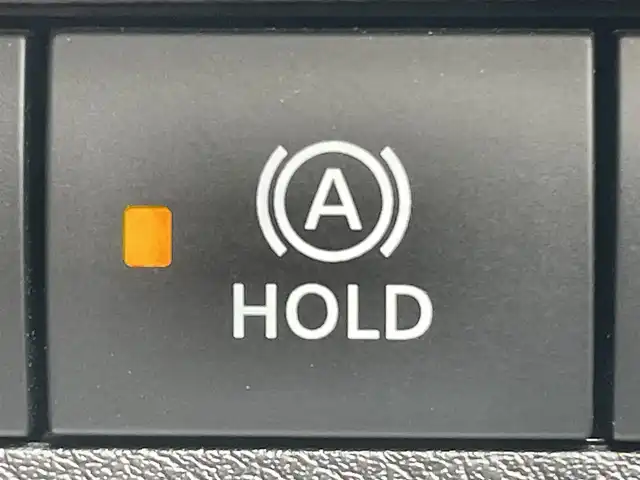 日産 アリア B6 兵庫県 2022(令4)年 3.6万km パール 純正ナビ/フルセグ/Bluetooth/アップルカープレイ/サンルーフ/BOSEサウンドシステム/レザーシート/パワーシート/ステアリングヒーター/シートヒーター/シートベンチレーション/シートメモリ/プロパイロット/エマージェンシーブレーキ/デジタルインナーミラー/ドライブレコーダー/ETC