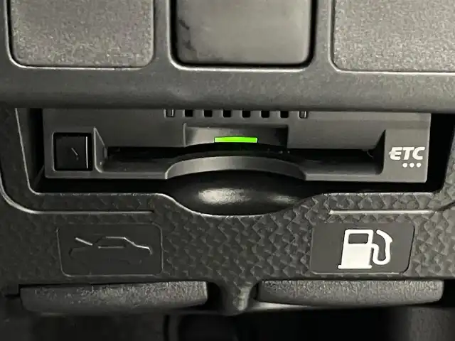 トヨタ ルーミー カスタムG－T 愛知県 2025(令7)年 0.1千km ブラックマイカメタリック/パールホワイト2トーン 登録済未使用車/走行距離１０km/純正９インチディスプレイオーディオ/スマートアシストIII/コンフォートパッケージ/HDMI/パノラミックビューモニター/レーダークルーズコントロール/シートヒーター/パーキングセンサー/両側パワースライドドア/ETC/フルセグTV/LEDオートライト/フォグランプ/純正アルミホイール/純正フロアマット/衝突被害軽減ブレーキ/禁煙車