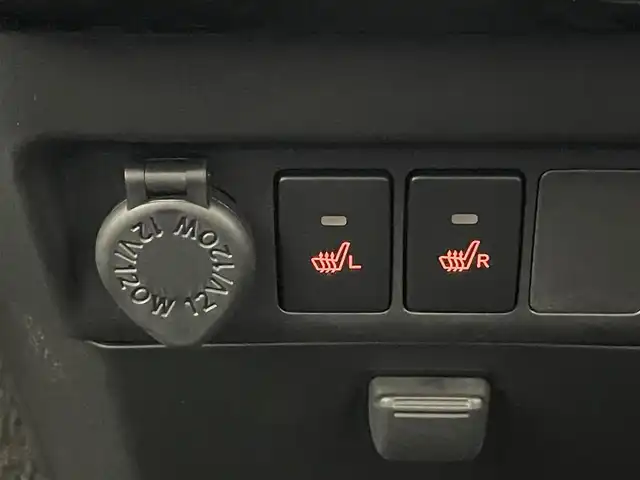 トヨタ ルーミー カスタムG－T 愛知県 2025(令7)年 0.1千km ブラックマイカメタリック/パールホワイト2トーン 登録済未使用車/走行距離１０km/純正９インチディスプレイオーディオ/スマートアシストIII/コンフォートパッケージ/HDMI/パノラミックビューモニター/レーダークルーズコントロール/シートヒーター/パーキングセンサー/両側パワースライドドア/ETC/フルセグTV/LEDオートライト/フォグランプ/純正アルミホイール/純正フロアマット/衝突被害軽減ブレーキ/禁煙車