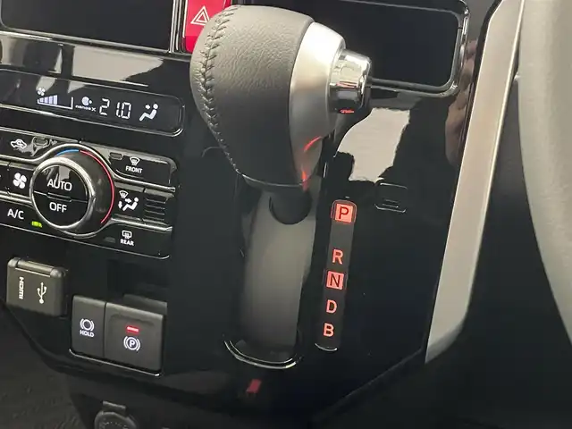 トヨタ ルーミー カスタムG－T 愛知県 2025(令7)年 0.1千km ブラックマイカメタリック/パールホワイト2トーン 登録済未使用車/走行距離１０km/純正９インチディスプレイオーディオ/スマートアシストIII/コンフォートパッケージ/HDMI/パノラミックビューモニター/レーダークルーズコントロール/シートヒーター/パーキングセンサー/両側パワースライドドア/ETC/フルセグTV/LEDオートライト/フォグランプ/純正アルミホイール/純正フロアマット/衝突被害軽減ブレーキ/禁煙車