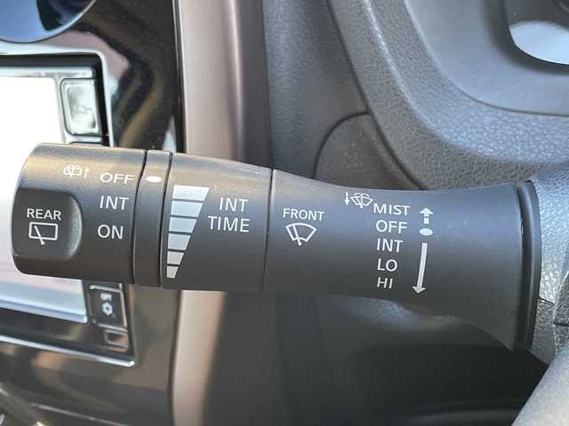 日産 ノート e－パワー メダリスト 青森県 2017(平29)年 9万km ホワイト 純正メモリナビ・フルセグTV/CD・DVD・Bluetooth・USB・SD・AUX/アラウンドビューモニター/合皮コンビシート/スマートルームミラー/前方ドライブレコーダー/エマージェンシーブレーキ/車線逸脱警報/フロント・バックソナー/踏み間違い衝突防止アシスト/ETC/純正フロアマット/インテリキー/プッシュスタート/LEDヘッドライト/オートライト/社外15インチアルミ/純正エアロ/保証書・取扱書