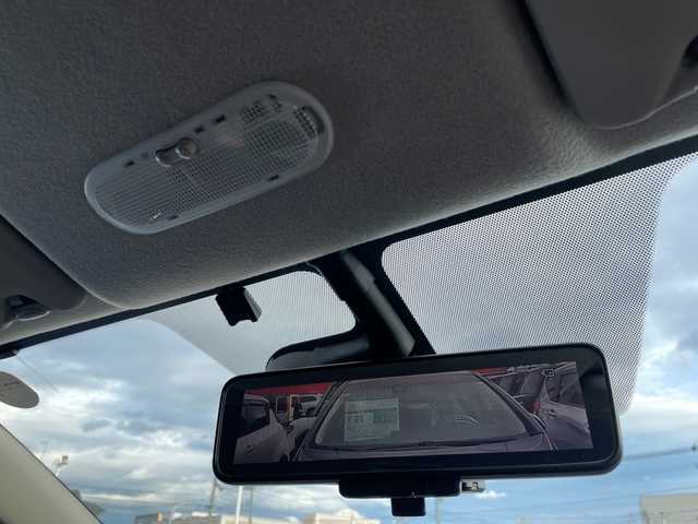 日産 ノート e－パワー メダリスト 青森県 2017(平29)年 9万km ホワイト 純正メモリナビ・フルセグTV/CD・DVD・Bluetooth・USB・SD・AUX/アラウンドビューモニター/合皮コンビシート/スマートルームミラー/前方ドライブレコーダー/エマージェンシーブレーキ/車線逸脱警報/フロント・バックソナー/踏み間違い衝突防止アシスト/ETC/純正フロアマット/インテリキー/プッシュスタート/LEDヘッドライト/オートライト/社外15インチアルミ/純正エアロ/保証書・取扱書