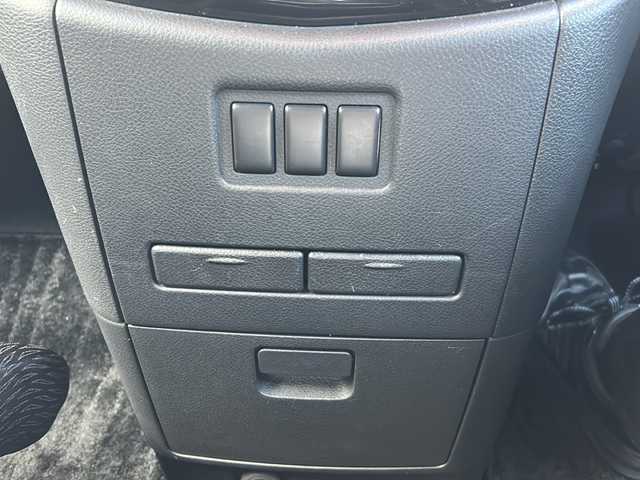 日産 エルグランド 250ハイウェイスター 新潟県 2014(平26)年 5.5万km ブリリアントホワイトパール 純正ナビ/(Bluetooth/AM/FM/CD/DVD)/フルセグTV/両側パワースライドドア/バックカメラ/4WD/HIDヘッドライト/ハーフレザーシート/オットマン/ドライブレコーダー(前後)/純正18インチアルミホイール/ETC/プッシュスタート/ステアリングスイッチ