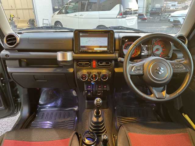 スズキ ジムニー XC 茨城県 2019(令1)年 9万km ジャングルグリーン ナビ　/-(SD/フルセグTV/BT/FM/AM/iPod/USB)/衝突軽減装置　/禁煙車　/バックカメラ　/ＥＴＣ２．０　/４ＷＤ　/ヒーテッドドアミラー　/前席シートヒーター/ドライブレコーダー　/純正１６インチアルミホイール　/５ＭＴ　/プッシュスタート/ヘッドライトウォッシャー