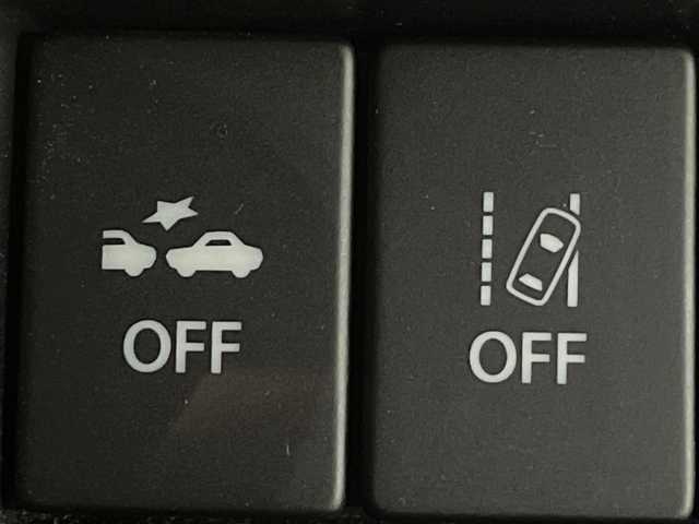 スズキ ジムニー XC 茨城県 2019(令1)年 9万km ジャングルグリーン ナビ　/-(SD/フルセグTV/BT/FM/AM/iPod/USB)/衝突軽減装置　/禁煙車　/バックカメラ　/ＥＴＣ２．０　/４ＷＤ　/ヒーテッドドアミラー　/前席シートヒーター/ドライブレコーダー　/純正１６インチアルミホイール　/５ＭＴ　/プッシュスタート/ヘッドライトウォッシャー