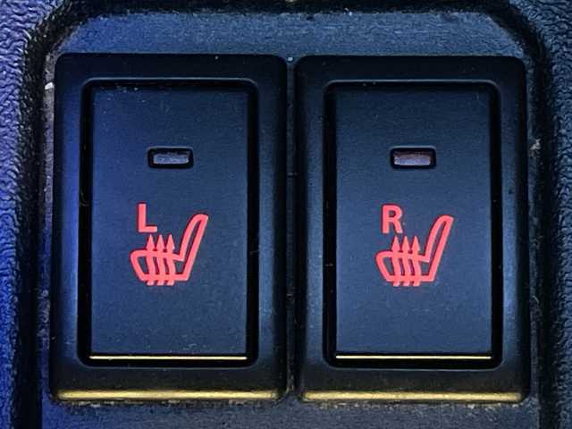 スズキ ジムニー XC 茨城県 2019(令1)年 9万km ジャングルグリーン ナビ　/-(SD/フルセグTV/BT/FM/AM/iPod/USB)/衝突軽減装置　/禁煙車　/バックカメラ　/ＥＴＣ２．０　/４ＷＤ　/ヒーテッドドアミラー　/前席シートヒーター/ドライブレコーダー　/純正１６インチアルミホイール　/５ＭＴ　/プッシュスタート/ヘッドライトウォッシャー