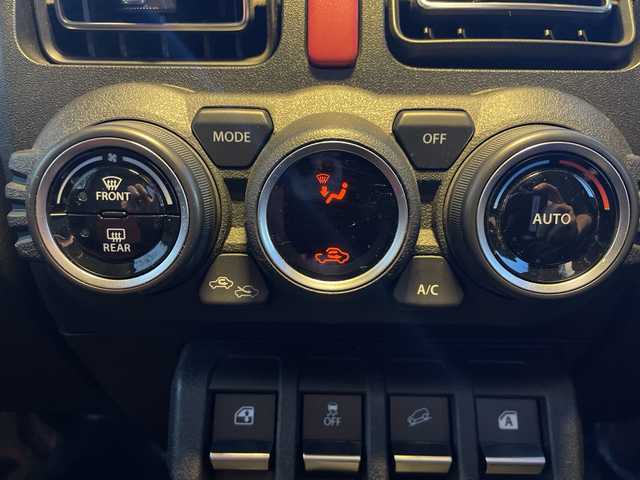 スズキ ジムニー XC 茨城県 2019(令1)年 9万km ジャングルグリーン ナビ　/-(SD/フルセグTV/BT/FM/AM/iPod/USB)/衝突軽減装置　/禁煙車　/バックカメラ　/ＥＴＣ２．０　/４ＷＤ　/ヒーテッドドアミラー　/前席シートヒーター/ドライブレコーダー　/純正１６インチアルミホイール　/５ＭＴ　/プッシュスタート/ヘッドライトウォッシャー