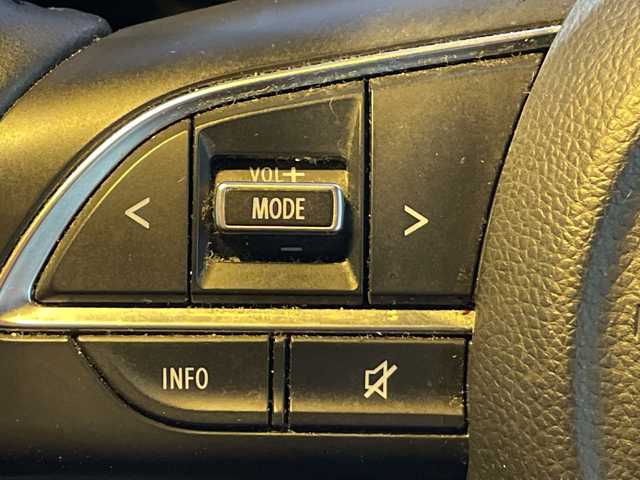 スズキ ジムニー XC 茨城県 2019(令1)年 9万km ジャングルグリーン ナビ　/-(SD/フルセグTV/BT/FM/AM/iPod/USB)/衝突軽減装置　/禁煙車　/バックカメラ　/ＥＴＣ２．０　/４ＷＤ　/ヒーテッドドアミラー　/前席シートヒーター/ドライブレコーダー　/純正１６インチアルミホイール　/５ＭＴ　/プッシュスタート/ヘッドライトウォッシャー