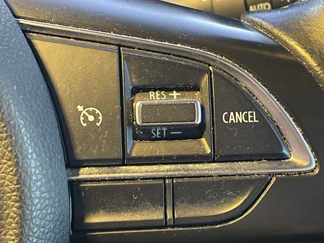 スズキ ジムニー XC 茨城県 2019(令1)年 9万km ジャングルグリーン ナビ　/-(SD/フルセグTV/BT/FM/AM/iPod/USB)/衝突軽減装置　/禁煙車　/バックカメラ　/ＥＴＣ２．０　/４ＷＤ　/ヒーテッドドアミラー　/前席シートヒーター/ドライブレコーダー　/純正１６インチアルミホイール　/５ＭＴ　/プッシュスタート/ヘッドライトウォッシャー