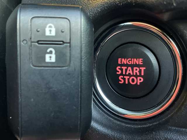 スズキ ジムニー XC 茨城県 2019(令1)年 9万km ジャングルグリーン ナビ　/-(SD/フルセグTV/BT/FM/AM/iPod/USB)/衝突軽減装置　/禁煙車　/バックカメラ　/ＥＴＣ２．０　/４ＷＤ　/ヒーテッドドアミラー　/前席シートヒーター/ドライブレコーダー　/純正１６インチアルミホイール　/５ＭＴ　/プッシュスタート/ヘッドライトウォッシャー