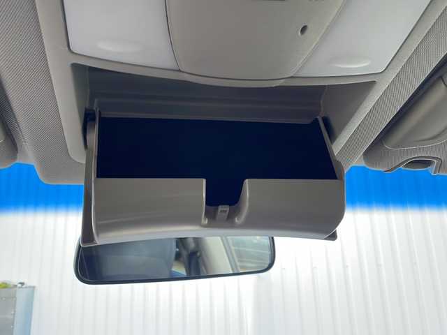 日産 スカイライン クロスオーバー 370GT 三重県 2011(平23)年 19.1万km ブリリアントシルバー メーカーナビ/フルセグTV/バックカメラ/ETC/ハーフレザーシート/パワーシート/ステアリングスイッチ/横滑り防止装置/プッシュスタート/スマートキー/電動格納ミラー/LEDオートライト/純正18インチAW