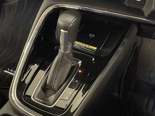 ホンダ ヴェゼル ハイブリッド e:HEV Z 熊本県 2022(令4)年 6.6万km メテオロイドグレーメタリック 純正メモリナビ/FM/AM/BT/フルセグTV/全方位カメラ/ホンダセンシング/ワイヤレス充電器/ステアリングヒーター/シートヒーター/電動リアゲート/ETC2.0/プッシュスタート/純正フロアマット/純正アルミホイール