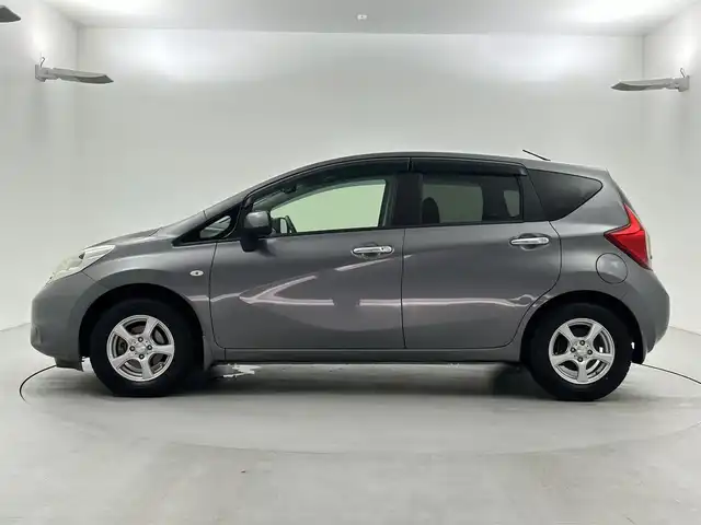 日産 ノート メダリスト 福井県 2013(平25)年 6.1万km ガンＭ 落札不可（AIS検査待ち）/純正ナビゲーション/型式：MC313D-W/【AM/FM/CD/Bluetooth/ワンセグTV】/アラウンドビューモニター/ETC/オートライト/ヘッドライドレベライザー/アイドリングストップ/電動格納ミラー