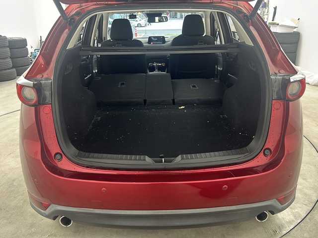 マツダ ＣＸ－５ XD プロアクティブ 兵庫県 2017(平29)年 5.7万km ソウルレッドプレミアムメタリック ・純正SDナビ&BT&USB&CD&DVD&TV/・バックカメラ/・サイドカメラ/・パワーバックドア/・衝突軽減ブレーキ/・レーンキープアシスト/・レーダークルーズコントロール/・ブラインドスポットモニター/・ヘッドアップディスプレイ/・前後コーナーセンサー/・LEDヘッドライト/・フォグランプ/・オートライト/・ETC/・前後ドライブレコーダー/・純正フロアマット/・スマートキー/・プッシュスタート/・スペアキー/・純正19インチアルミホイール/・W＋サイドエアバック/・カーテンエアバック/・アイドリングストップ/・横滑り防止装置