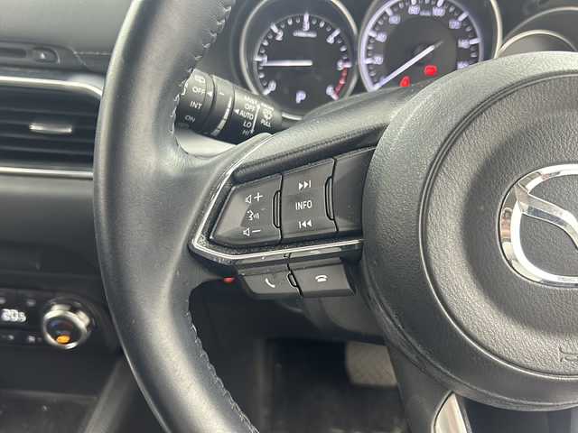 マツダ ＣＸ－５ XD プロアクティブ 兵庫県 2017(平29)年 5.7万km ソウルレッドプレミアムメタリック ・純正SDナビ&BT&USB&CD&DVD&TV/・バックカメラ/・サイドカメラ/・パワーバックドア/・衝突軽減ブレーキ/・レーンキープアシスト/・レーダークルーズコントロール/・ブラインドスポットモニター/・ヘッドアップディスプレイ/・前後コーナーセンサー/・LEDヘッドライト/・フォグランプ/・オートライト/・ETC/・前後ドライブレコーダー/・純正フロアマット/・スマートキー/・プッシュスタート/・スペアキー/・純正19インチアルミホイール/・W＋サイドエアバック/・カーテンエアバック/・アイドリングストップ/・横滑り防止装置