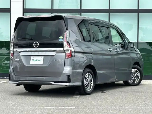 日産 セレナ e－パワー ハイウェイスター V 和歌山県 2020(令2)年 4.1万km ダークメタルグレー 純正ナビ/アラウンドビューモニター/セーフティ・シールドスイッチ/両側パワースライドドア/ハンズフリーオートスライド/エマージェンシーブレーキ/クルーズコントロール/ドライブモード/ビルトインETC/純正フロアマット/純正アルミホイール/LEDヘッドライト/オートライト