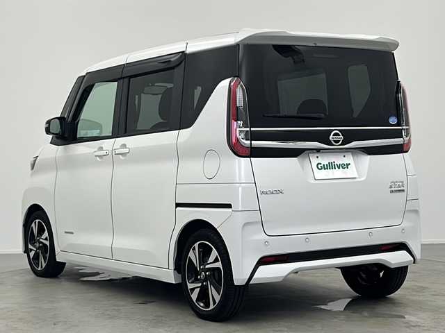 日産 ルークス HWS Gターボ アーバンクロム プロパイロットED 大阪府 2021(令3)年 5.3万km ホワイトパール 純正ナビ/・フルセグTV/・Bluetooth/・FM/AM/・USB接続/アラウンドビューモニター/プロパイロット/追従クルーズコントロール/前後コーナーセンサー/オートマチックハイビーム/快適パック/リヤシーリングファン/パーソナルテーブル/カップホルダー/USBソケット/ロールサンシェード/両側パワースライドドア/LEDヘッドライト