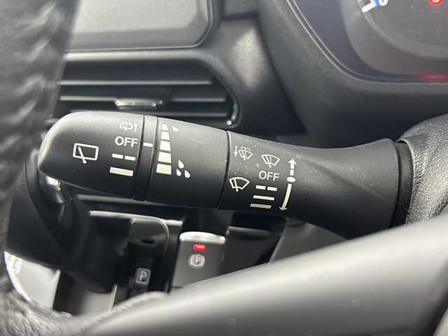 日産 ルークス HWS Gターボ アーバンクロム プロパイロットED 大阪府 2021(令3)年 5.3万km ホワイトパール 純正ナビ/・フルセグTV/・Bluetooth/・FM/AM/・USB接続/アラウンドビューモニター/プロパイロット/追従クルーズコントロール/前後コーナーセンサー/オートマチックハイビーム/快適パック/リヤシーリングファン/パーソナルテーブル/カップホルダー/USBソケット/ロールサンシェード/両側パワースライドドア/LEDヘッドライト