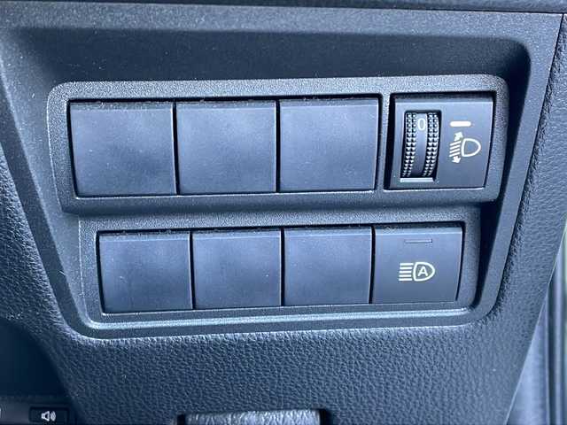 トヨタ ヤリス G 新潟県 2021(令3)年 7.4万km ホワイトパールクリスタルシャイン 純正ナビ（BT）/バックカメラ/ビルトインETC/前後コーナーセンサー/クルーズコントロール/LEDライト/オートライト/ディスプレイオーディオ/スペアキー/純正フロアマット/ドアバイザー/電動格納ミラー